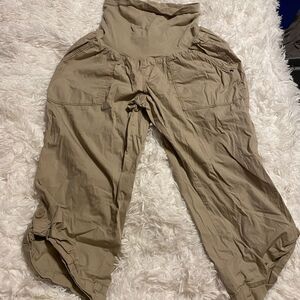 Motherhood Maternity Large Khaki Capris